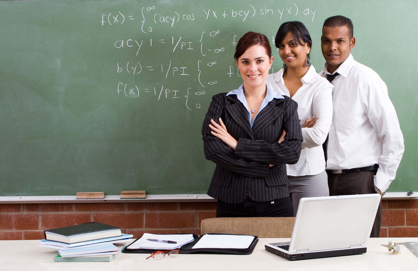 Dia-do-Profissional-de-Educação-como-valorizar-e-incentivar-os-professores-da-sua-IE